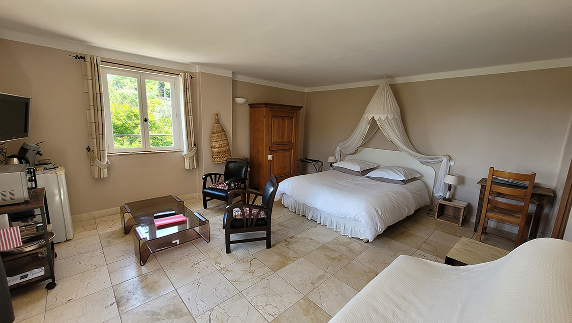 Chambre Terre BnB l'Escale Provençale à Tourrettes